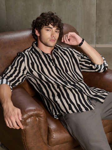 Wavy Striped Printed 100% Cotton Shirt