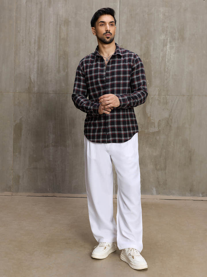 Cahoot Men's Black & Red Plaid Checkered Regular Fit Shirt - view 5