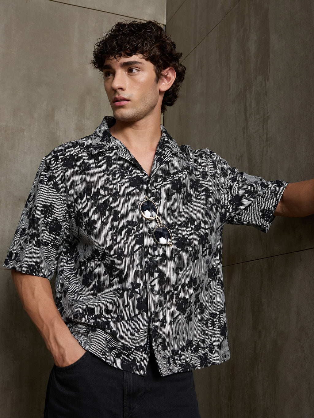Cahoot Men's Black & White Boxy Crop Fit Shirt With Floral Print - view 3