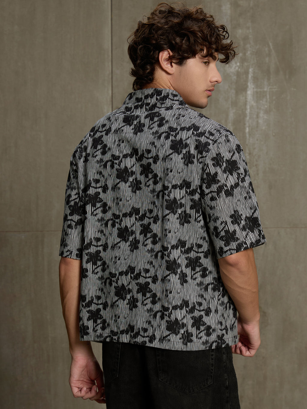 Cahoot Men's Black & White Boxy Crop Fit Shirt With Floral Print - view 4