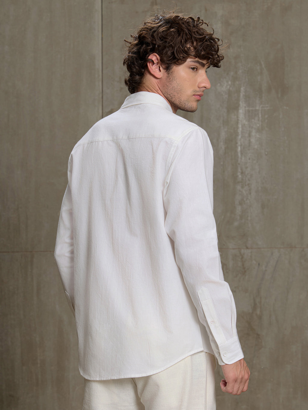 Cahoot Men's White Oxford Cotton Regular Fit Shirt - view 4