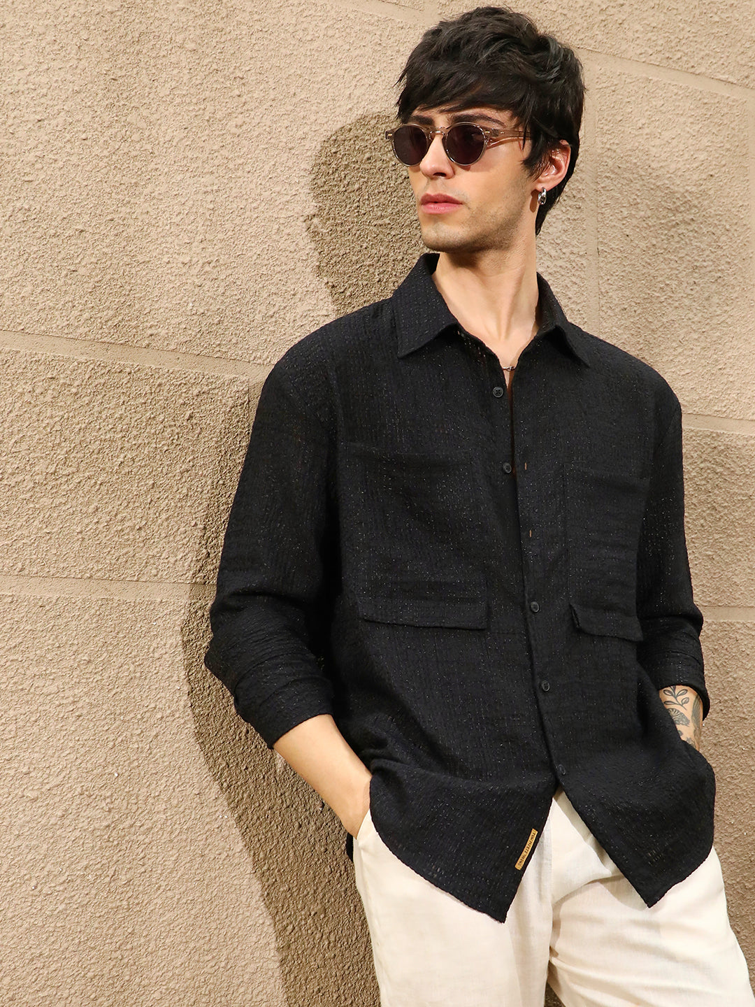 ₹899 | Cahoot men Midnight Black Straw-Tactile Utility Oversized Shirt ...