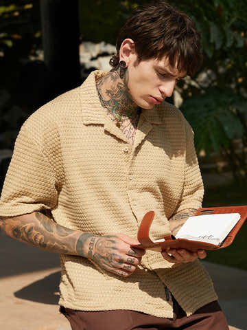 Oval-Tactile Knit Oversized Shirt