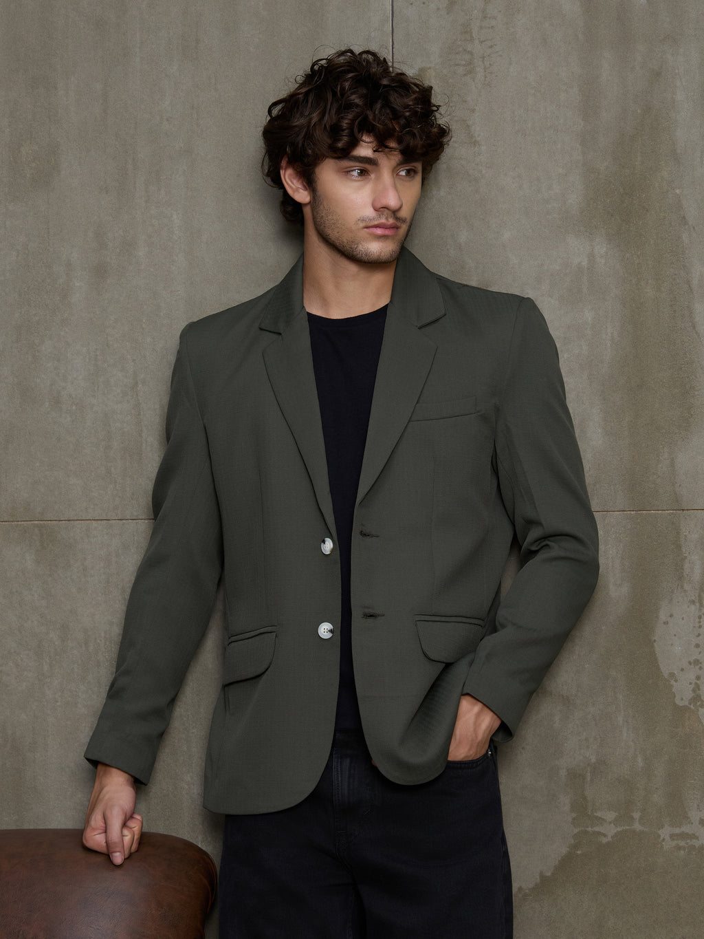 Cahoot Men's Olive Single-Breasted Cotton Half Lined Blazer With Double Flap Pockets - view 2