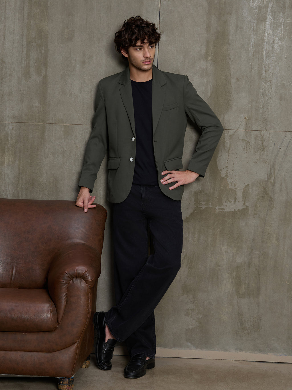 Cahoot Men's Olive Single-Breasted Cotton Half Lined Blazer With Double Flap Pockets - view 5