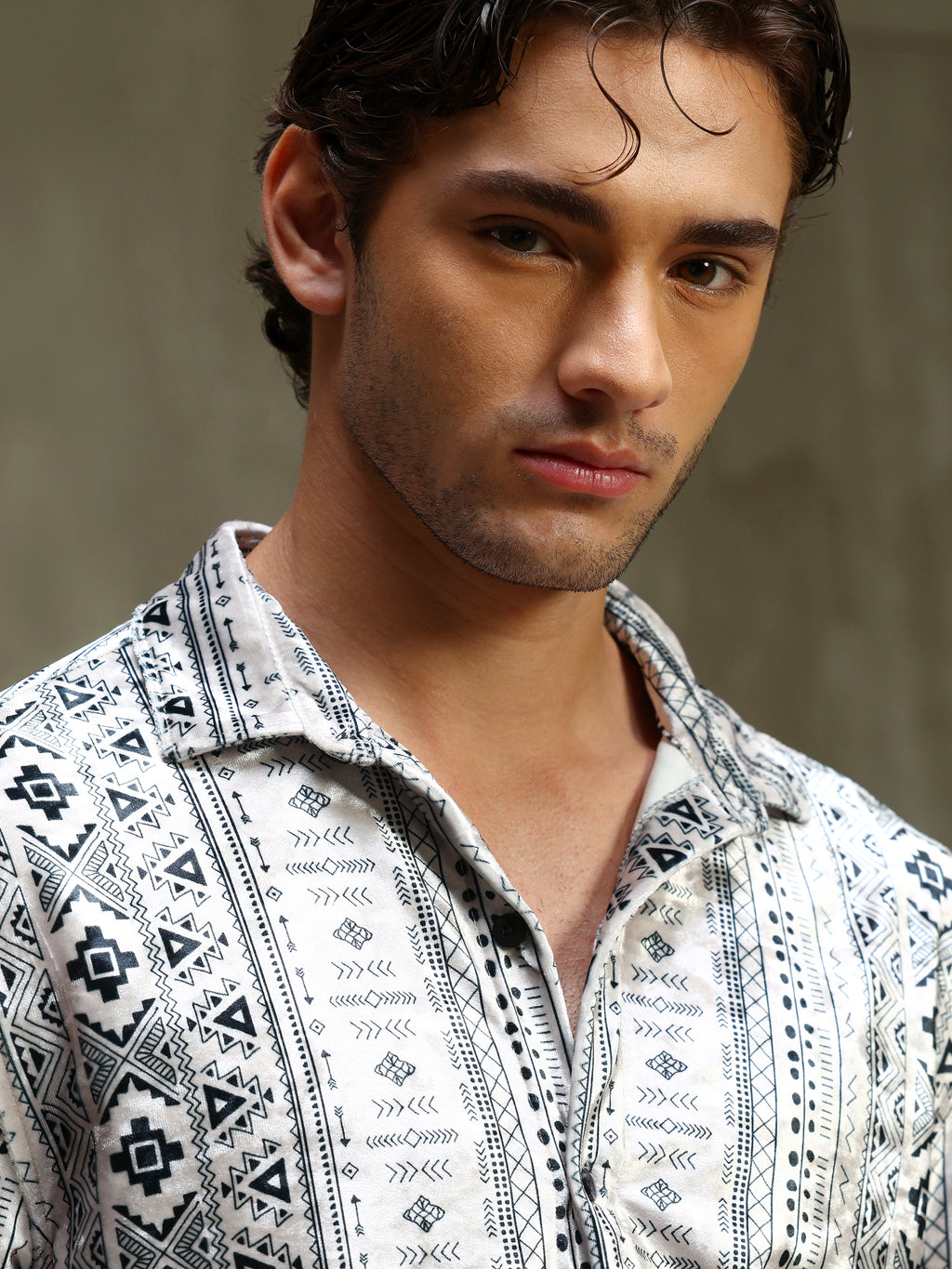 CAHOOT Men's White & Black Printed Velvet Regular Fit Shirt - view 11