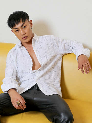 Holographic Veined Textured Shirt