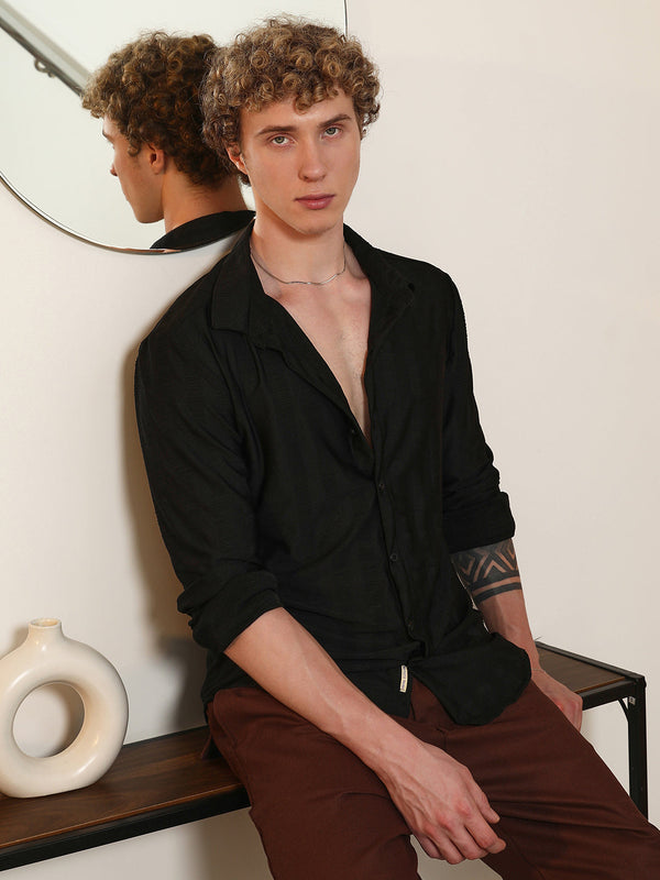 Black Tailored Fit Spread Collar Full Sleeve Shirt