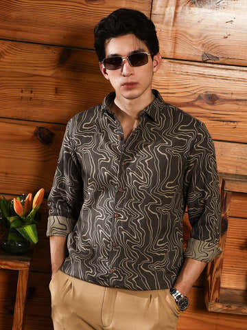 Constract-Fluid Jacquard Shirt