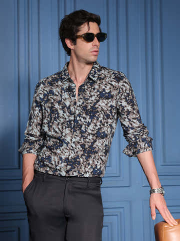 Contrast-Gaze Imprint Shirt