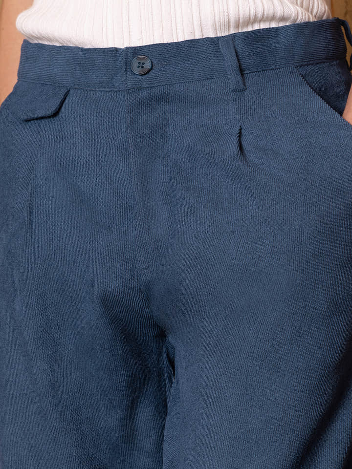 Mid-Rise Single Pleat Corduroy Regular Fit Trouser