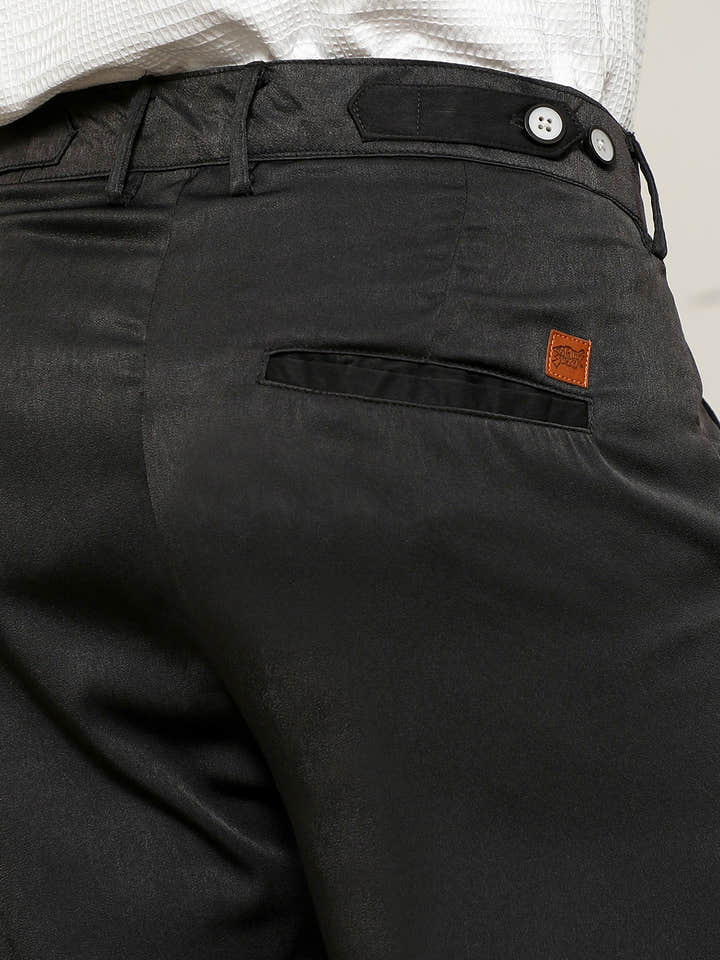Lightweight - Black Pleated Trousers
