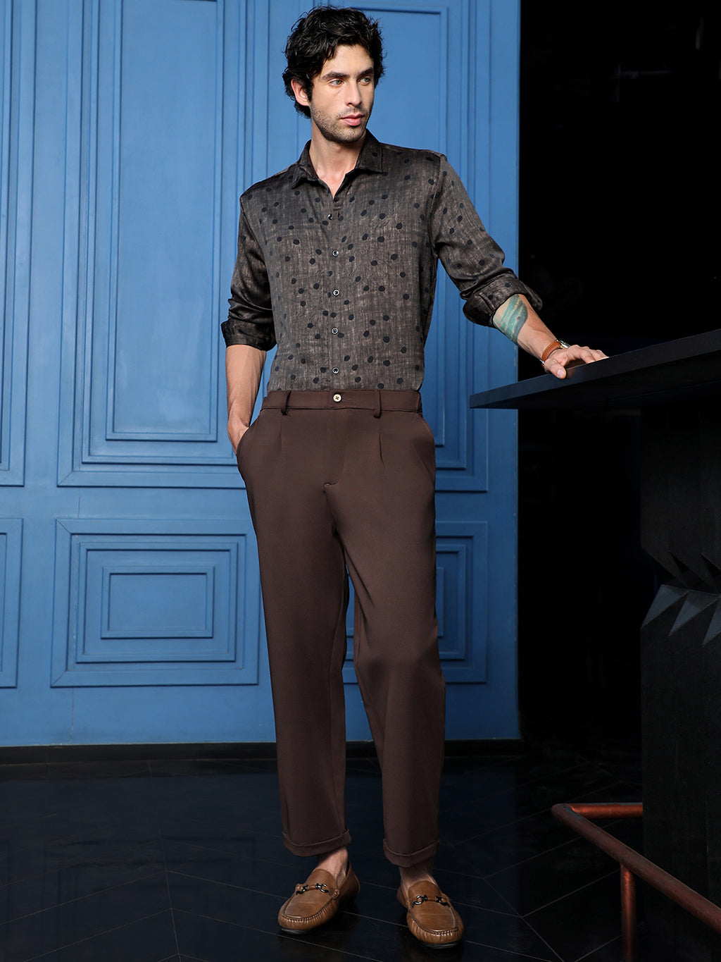 CAHOOT Men's Brown Solid Trousers - view 5