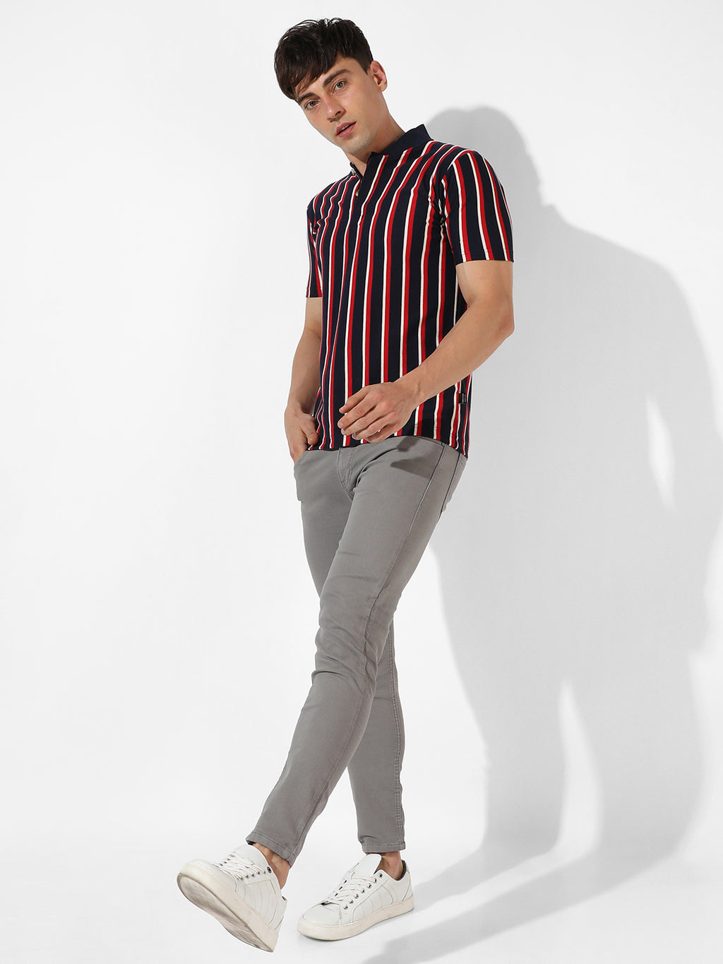 Campus Sutra Men T-Shirt